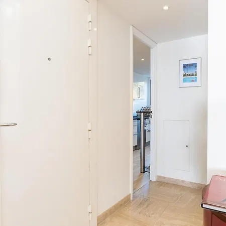 Apartmán 2-br In High Residential