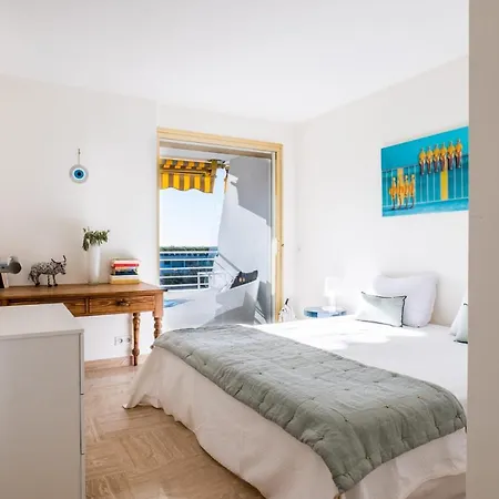 Διαμέρισμα 2-br In High Residential